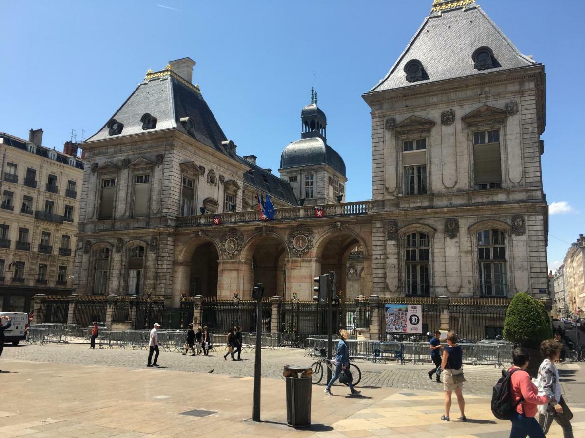 Ferienwohnung Le Calme De L'Opera. Lyon Exterior foto